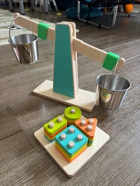 Lovevery The Enthusiast playkit